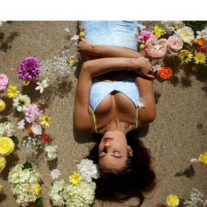 COPY - Eloise Dejoria Activewear Bra Size XL